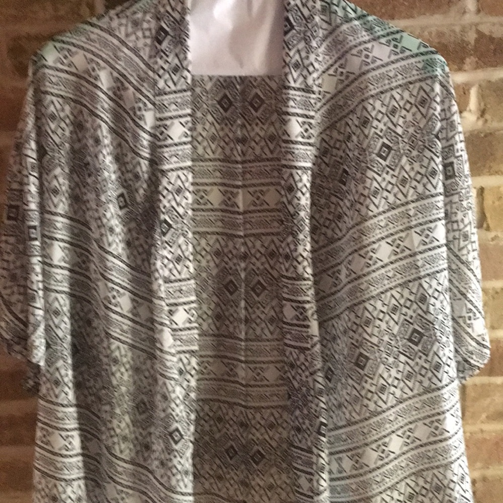 Women’s shawl